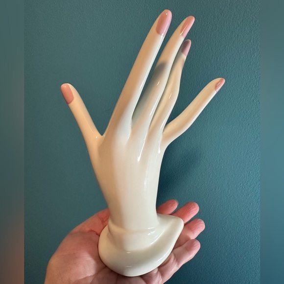 Vintage handmade ring holder - Picture 4 of 8